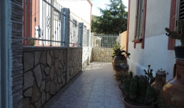 Opera incerta con PIETRA DELLA MURGIA | Artifacts | Manufatti in Cemento