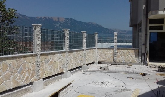 mosaico pietra albanese |  | Prodotti | Artifacts | Manufatti in Cemento