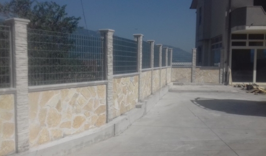 mosaico pietra albanese |  | Prodotti | Artifacts | Manufatti in Cemento