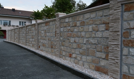 tranciato 10 a correre |  | Prodotti | Artifacts | Manufatti in Cemento