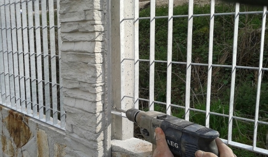 opera incerta con pietra di trani |  | Prodotti | Artifacts | Manufatti in Cemento