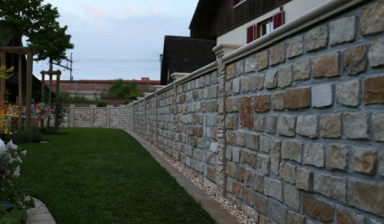 tranciato 10 a correre |  | Prodotti | Artifacts | Manufatti in Cemento